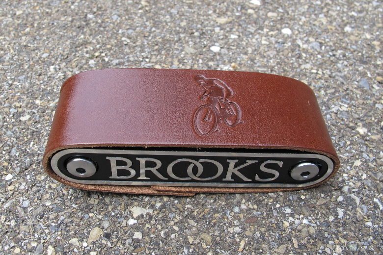 Brooks MT10 Fahrrad-Multifunktions-Tool in Lederhülle mit 10 Werkzeugen 