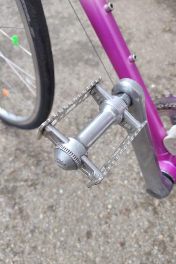 MKS Sylvan Stream Pedal silber