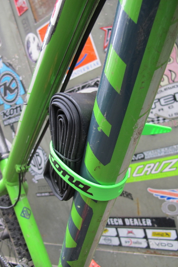 Voile Straps® 15″ green with Kona Logo