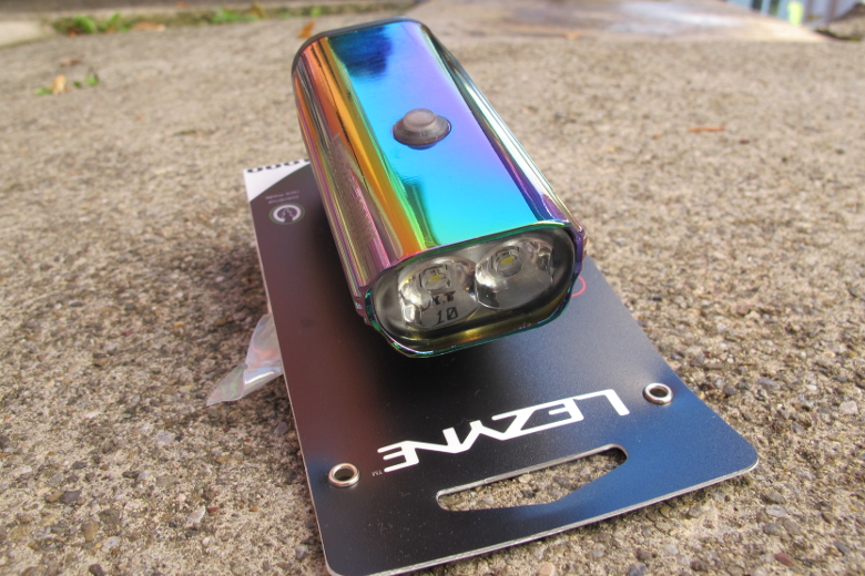 LEZYNE Lite Drive 1000XL Neo Metallic