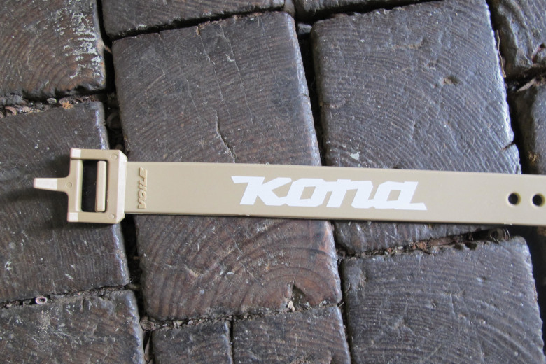 Voile Straps® 25″ tan with Kona Logo