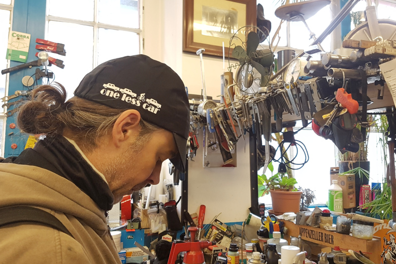 Pace – One Less Car Cycling Cap