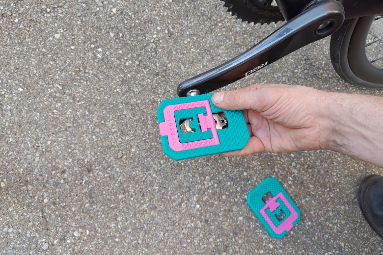 Redshift Mousetrap Pedal Adapters Teal/Pink