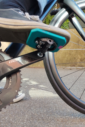 Redshift Mousetrap Pedal Adapters Teal/Pink