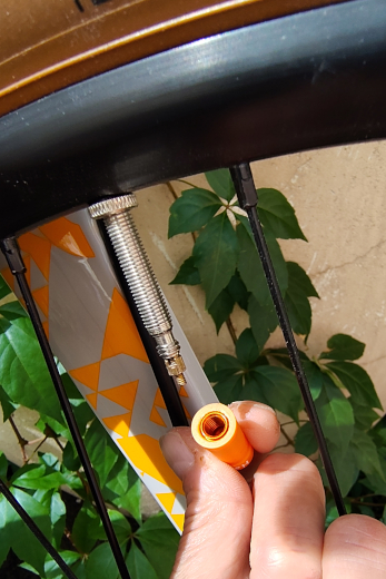 Handy Spülmittel Ventilkappen