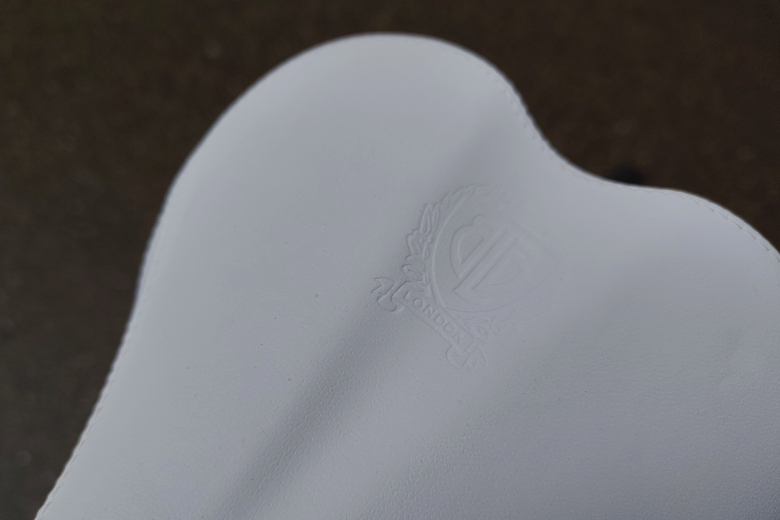 BLB Curve Ladies Saddle – White